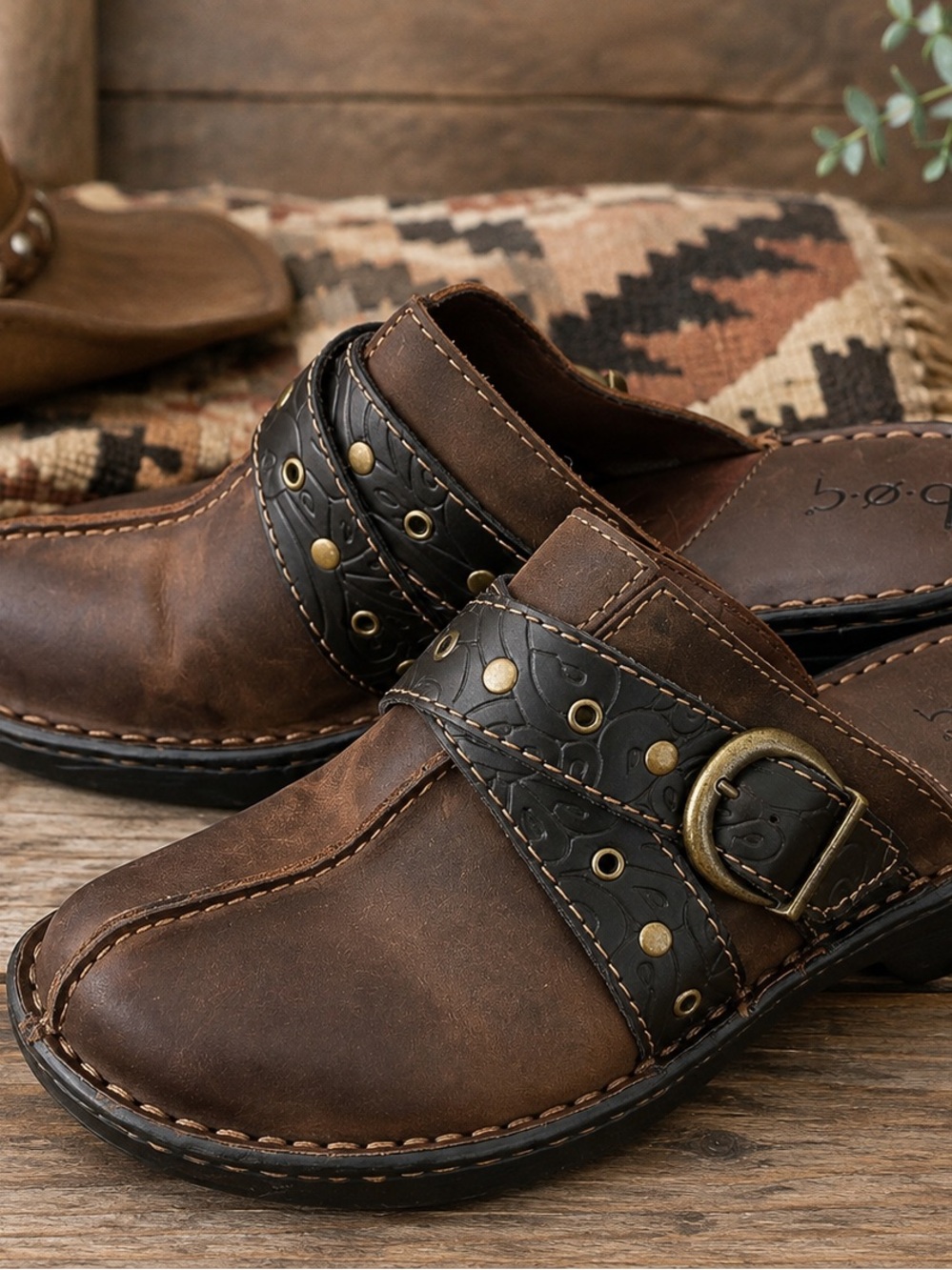 BOC Born Concept Karley Brown Leather Studded Buckle Clogs Mules Womens 8M
